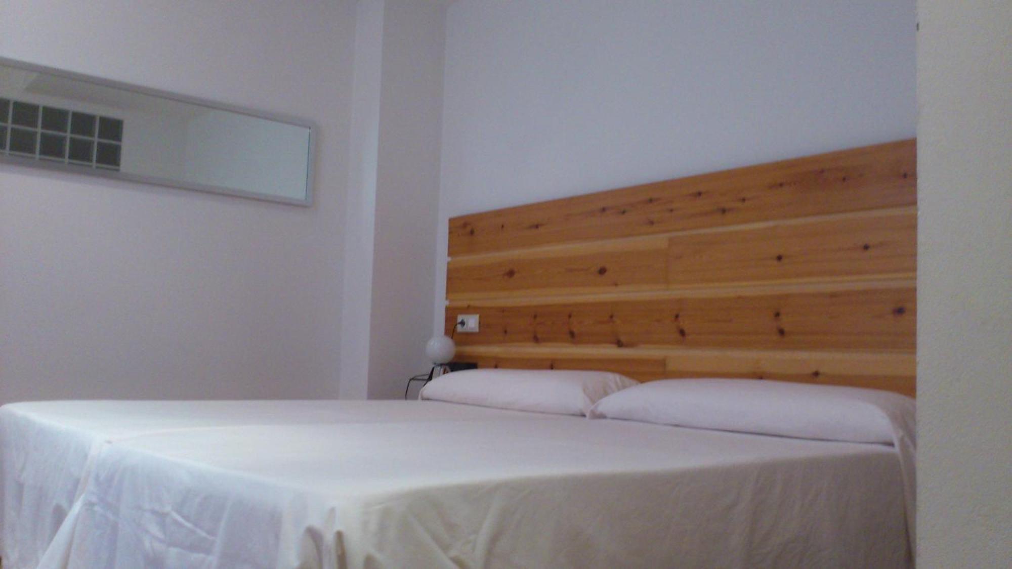 La Plaza II Hotel ลูอันโก ภายนอก รูปภาพ