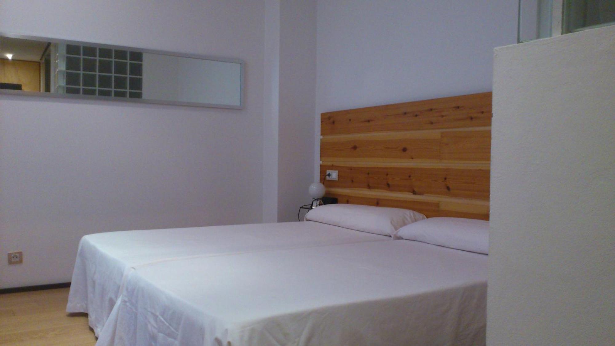 La Plaza II Hotel ลูอันโก ภายนอก รูปภาพ